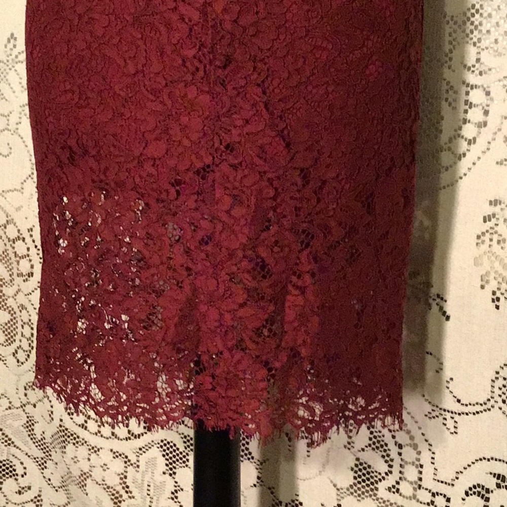 NWT✨Burgundy Lace Midi Dress - Picture 5 of 7